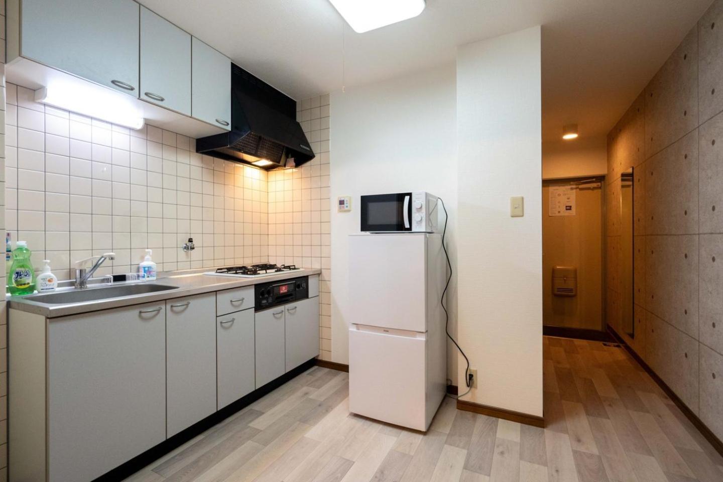 Megadome West Apartemen