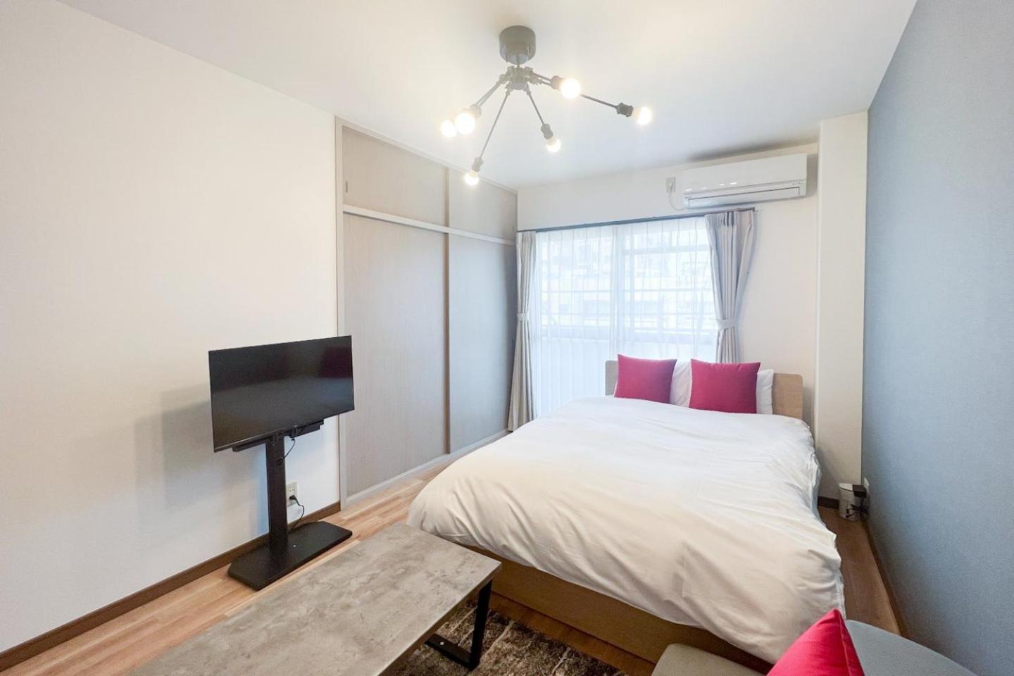 Megadome West Appartement